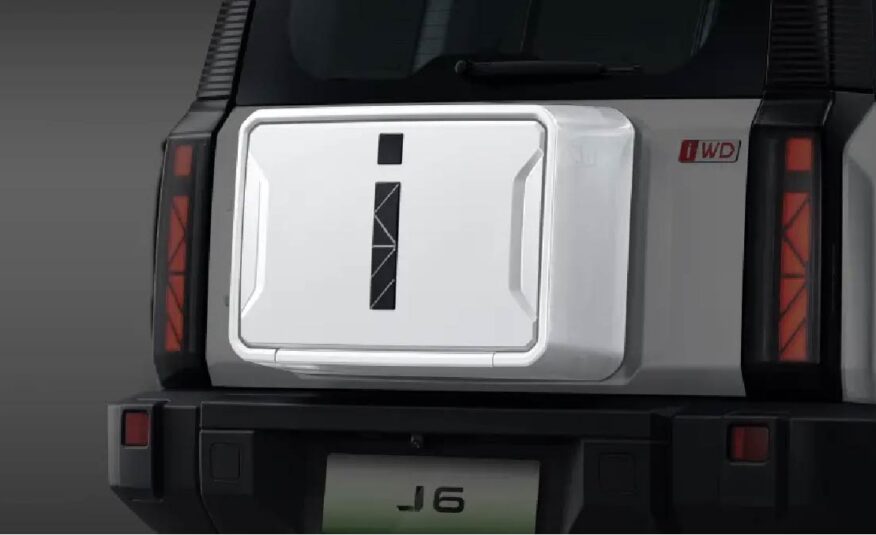 Omoda J6