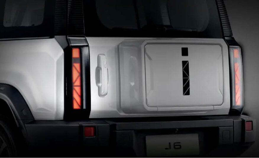 Omoda J6
